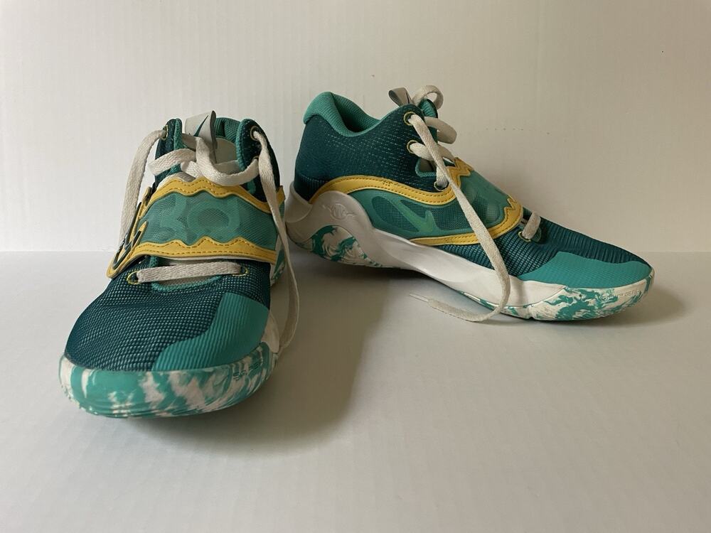 Size 9.5 - Nike KD Trey 5 X Clear Jade Sulphur Basketball Shoes Sneakers